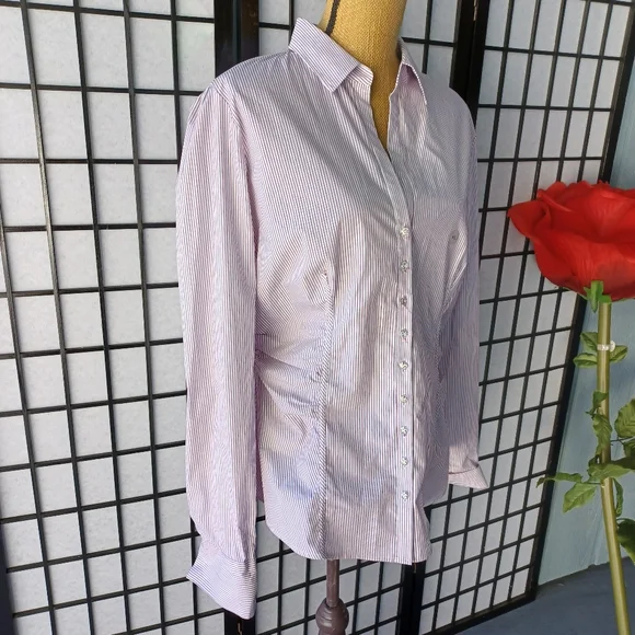 NEW YORK & COMPANY beautiful blouse with collar, striped long sleeve polo style - Picture 8 of 15